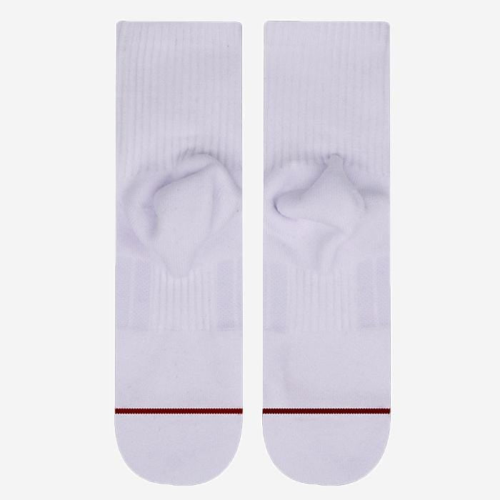white, cool thick quarter sock with moisture wicking and arch support